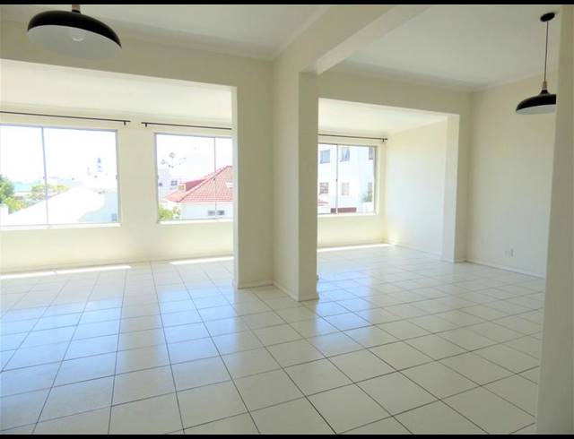 3 BEDROOM PROPERTY TO RENT IN GREEN POINT